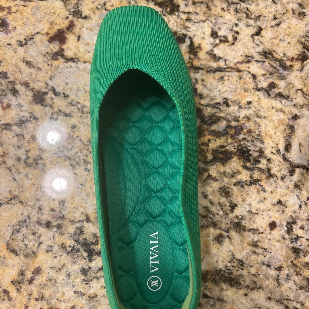 Margot Walker Green Grass Ballet Flats with Textured Insole